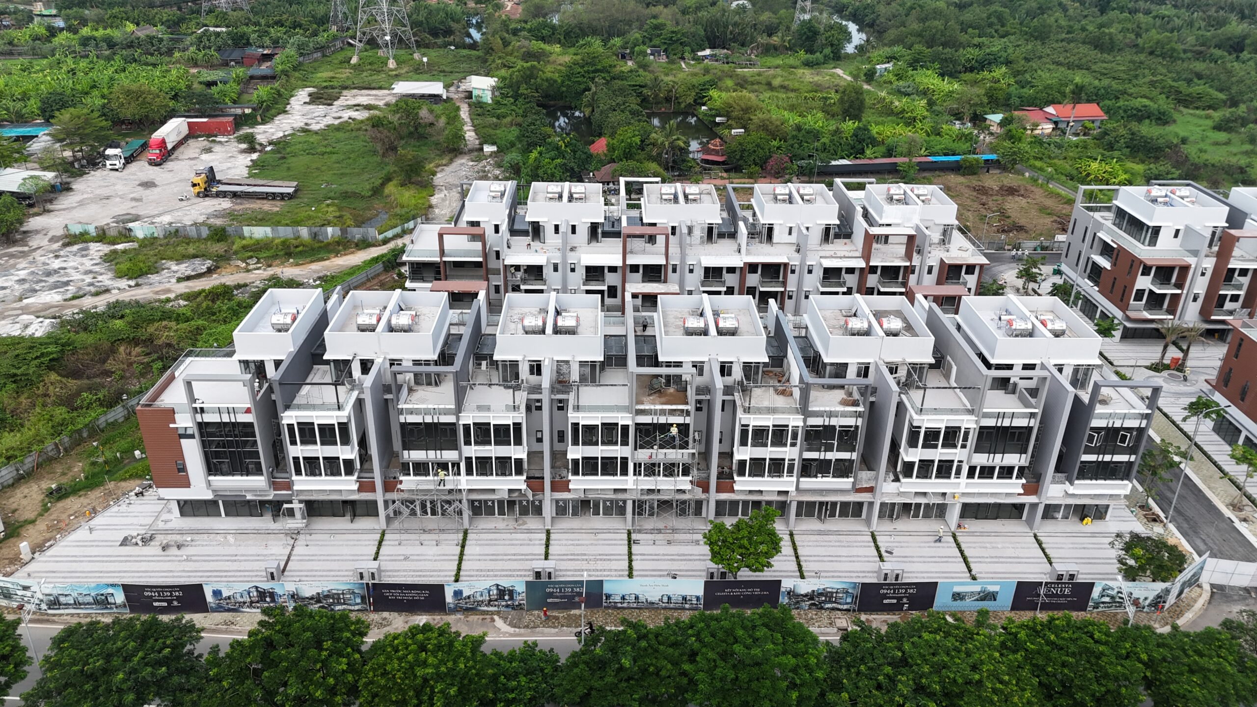 Slider Units C.11 to C.21 from Nguyen Huu Tho street view.